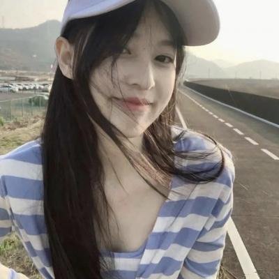 窃窃私语